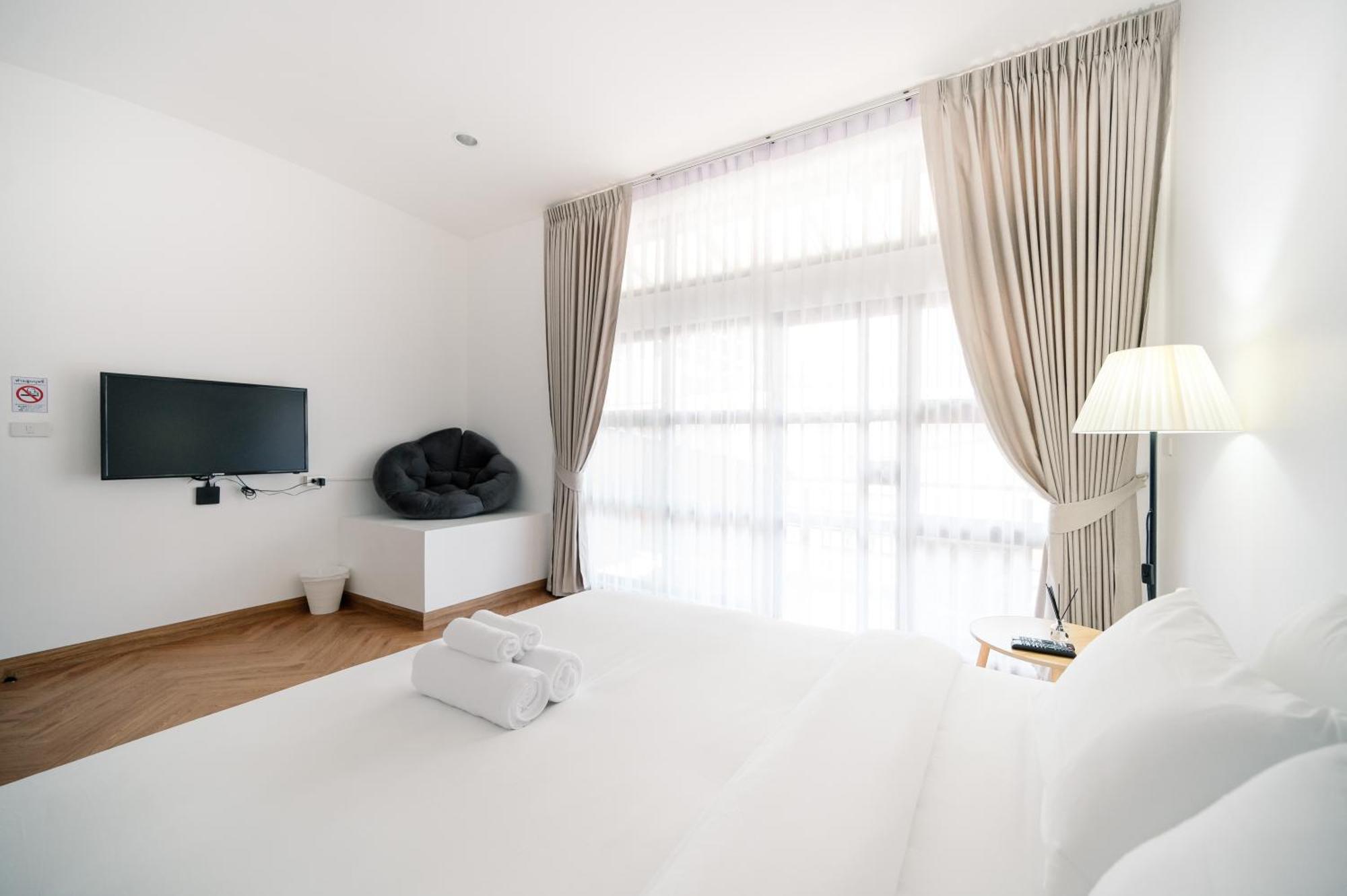 Mitt Haus Hotel Bangkok Bagian luar foto