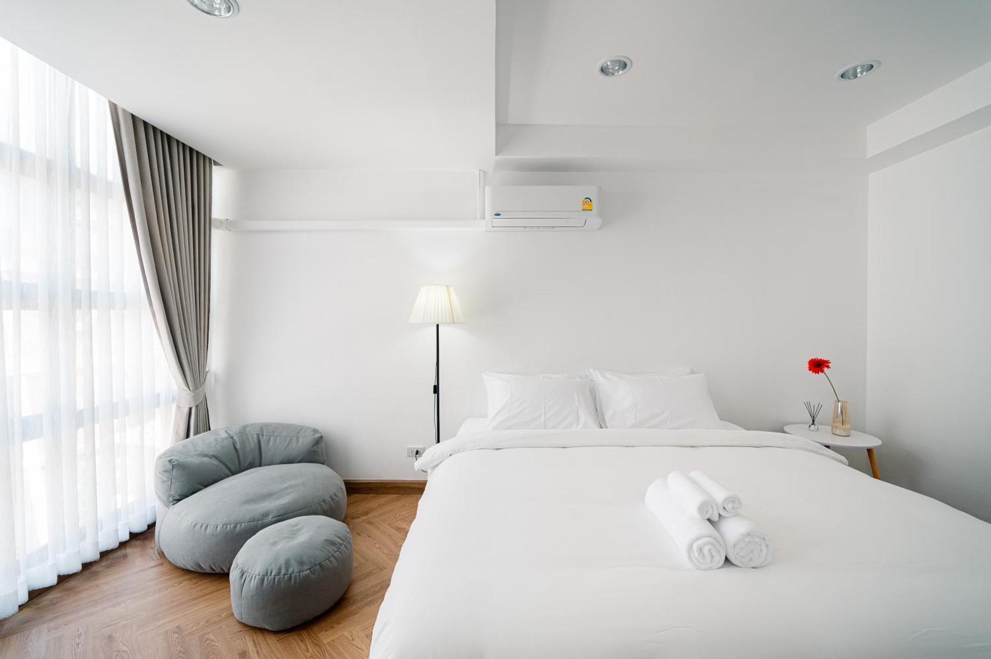 Mitt Haus Hotel Bangkok Bagian luar foto