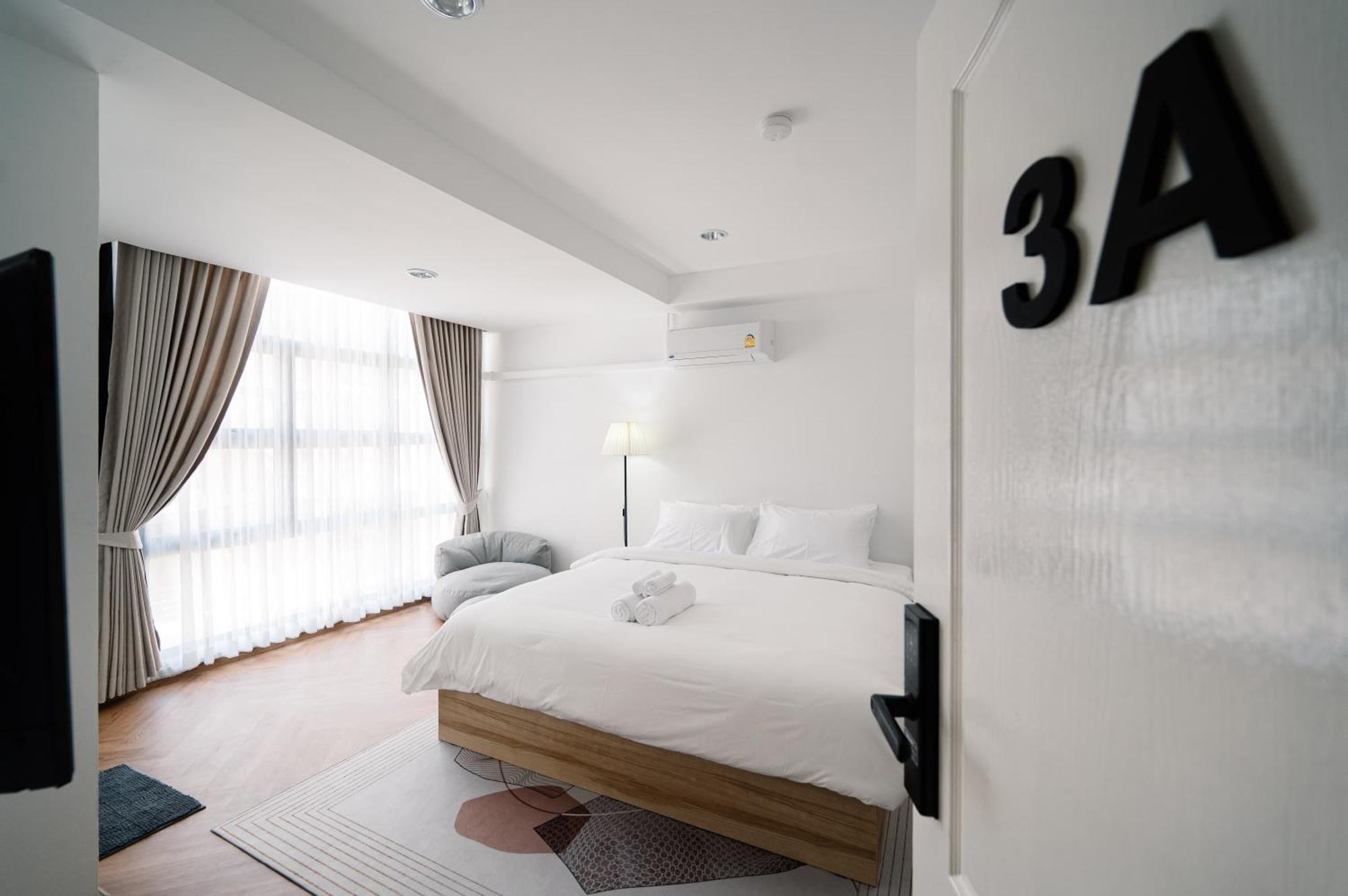 Mitt Haus Hotel Bangkok Bagian luar foto