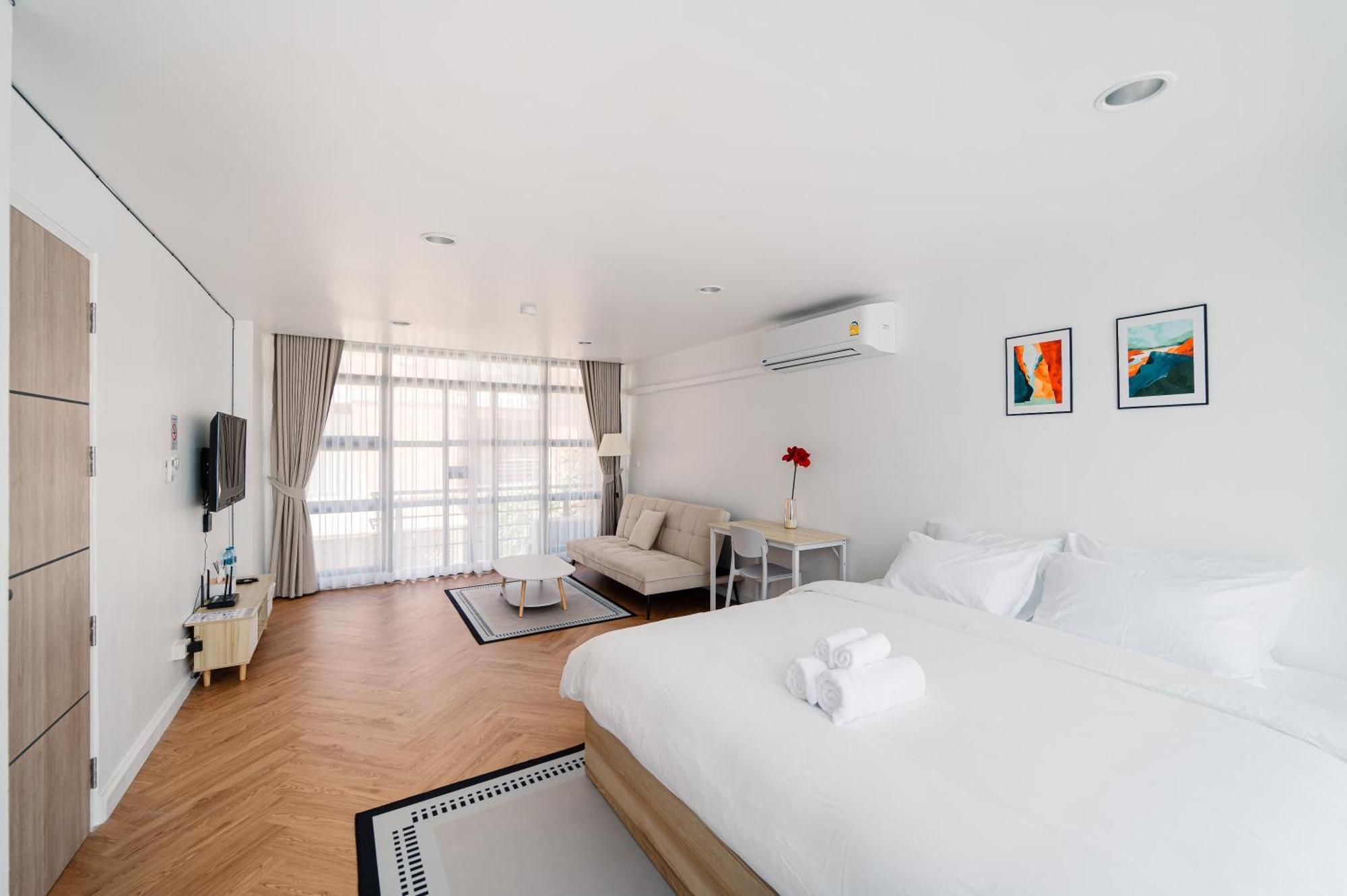 Mitt Haus Hotel Bangkok Bagian luar foto